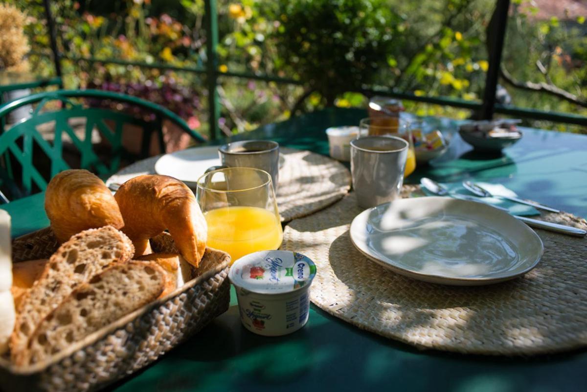Hotel De La Beroche Saint-Aubin-Sauges Ngoại thất bức ảnh