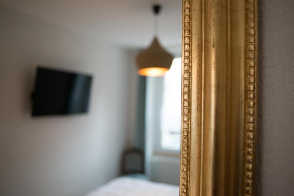 Hotel De La Beroche Saint-Aubin-Sauges Ngoại thất bức ảnh